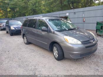  Salvage Toyota Sienna