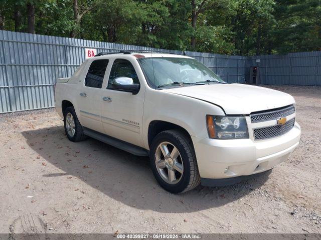  Salvage Chevrolet Avalanche 1500