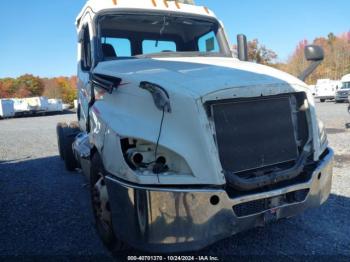  Salvage Freightliner New Cascadia 126