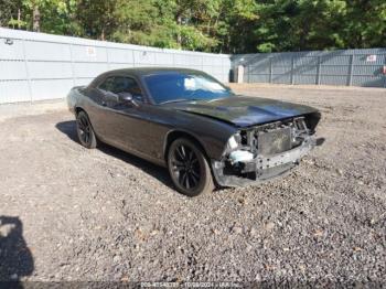  Salvage Dodge Challenger