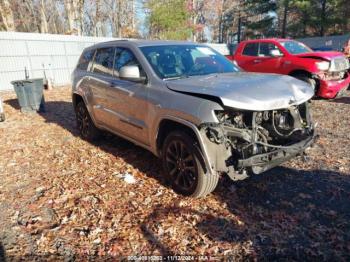  Salvage Jeep Grand Cherokee