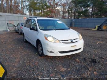  Salvage Toyota Sienna