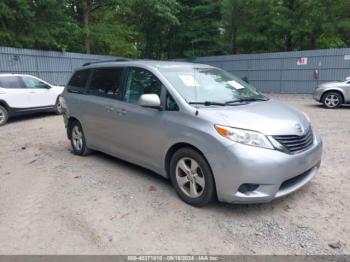  Salvage Toyota Sienna