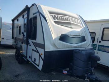  Salvage Winnebago Micro Minnie 2100bh