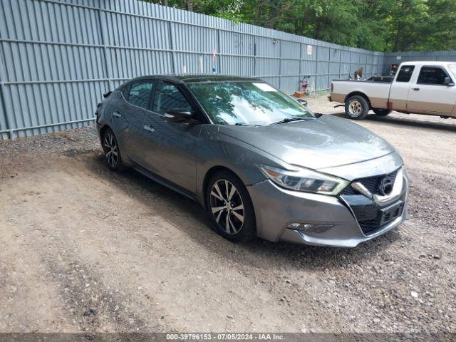  Salvage Nissan Maxima