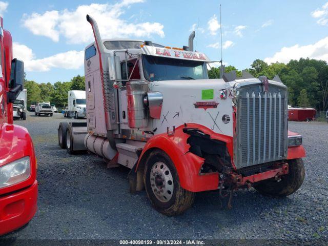  Salvage Kenworth Construction