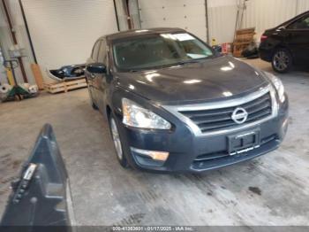  Salvage Nissan Altima