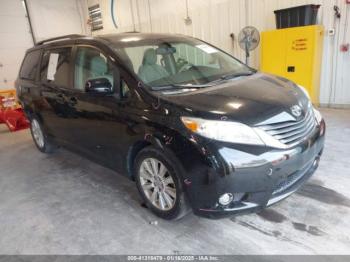  Salvage Toyota Sienna