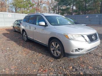  Salvage Nissan Pathfinder