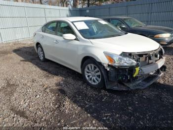  Salvage Nissan Altima