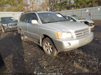  Salvage Toyota Highlander