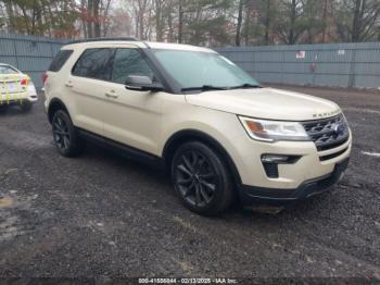  Salvage Ford Explorer