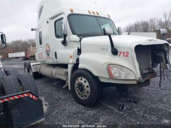  Salvage Freightliner Cascadia 125