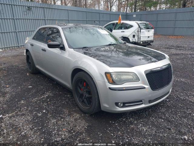  Salvage Chrysler 300