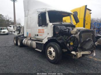  Salvage Volvo Vn