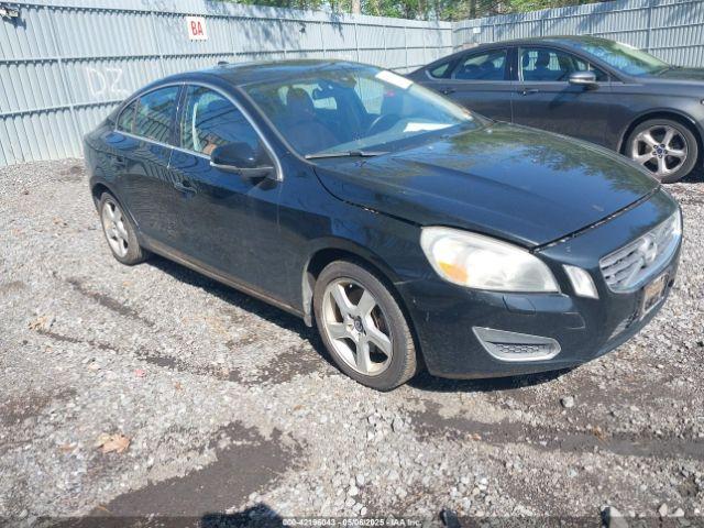  Salvage Volvo S60