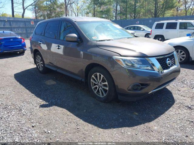  Salvage Nissan Pathfinder