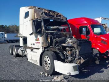  Salvage Volvo Vn