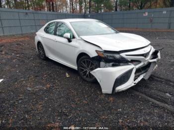  Salvage Toyota Camry