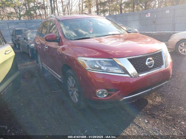  Salvage Nissan Pathfinder