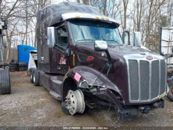  Salvage Peterbilt 579
