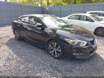  Salvage Nissan Maxima