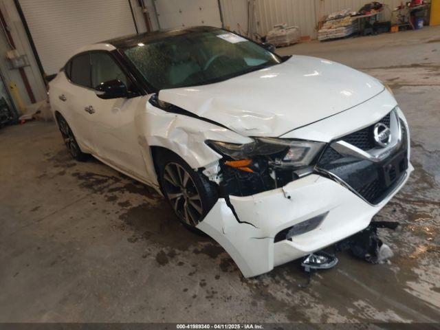  Salvage Nissan Maxima