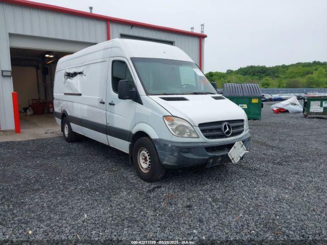 Salvage Mercedes-Benz Sprinter 2500