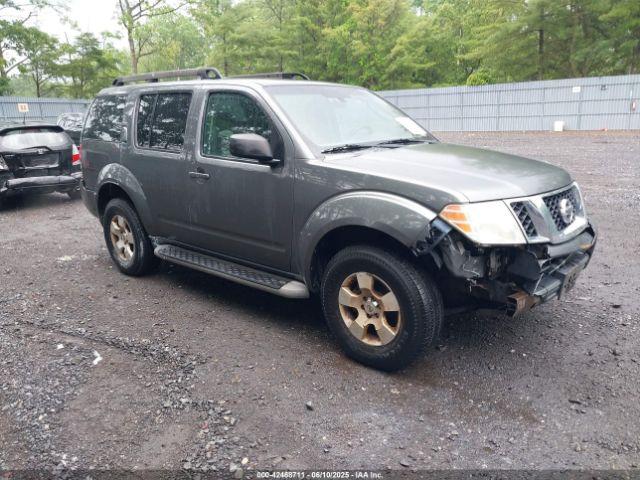  Salvage Nissan Pathfinder
