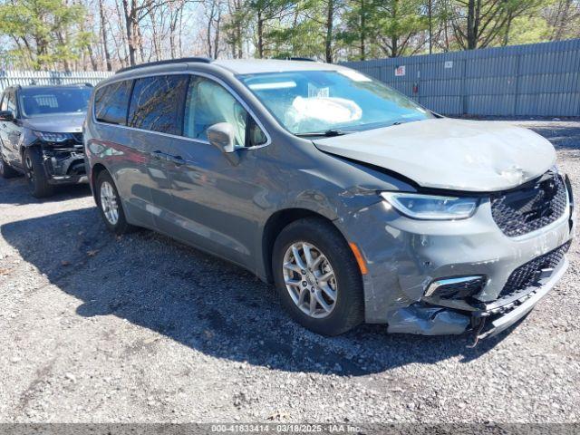  Salvage Chrysler Pacifica