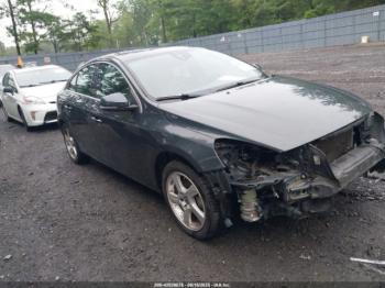  Salvage Volvo S60