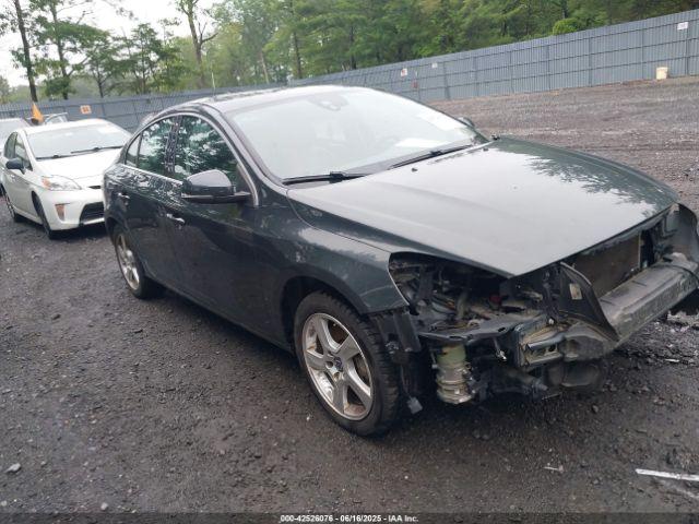  Salvage Volvo S60
