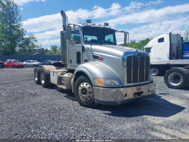  Salvage Peterbilt 384