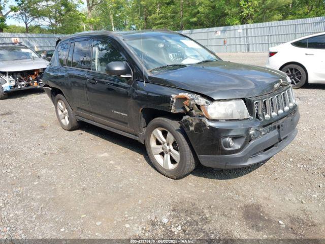  Salvage Jeep Compass