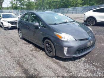 Salvage Toyota Prius