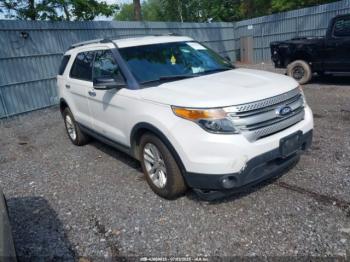  Salvage Ford Explorer