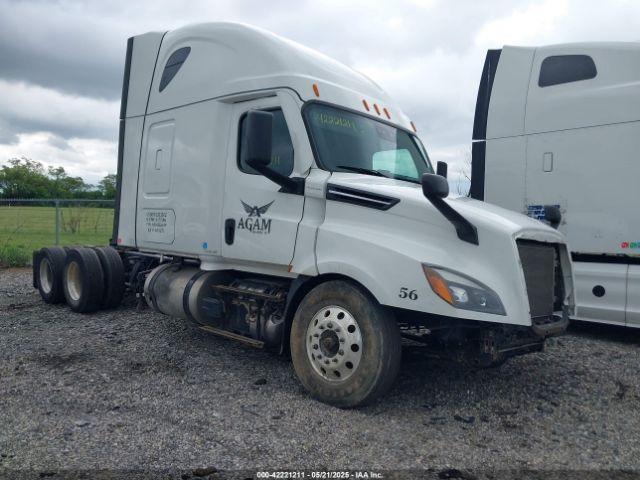  Salvage Freightliner New Cascadia 126
