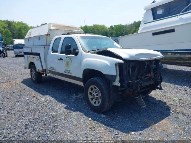  Salvage General Motors Sierra 3500HD