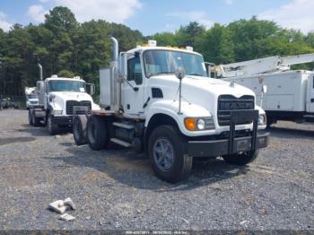  Salvage Mack 700
