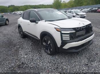  Salvage Nissan Kicks