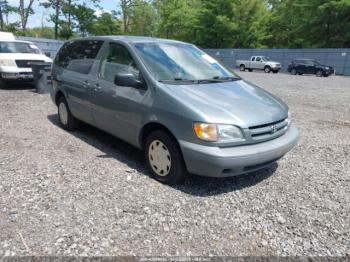  Salvage Toyota Sienna