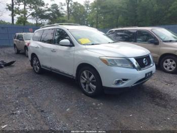  Salvage Nissan Pathfinder