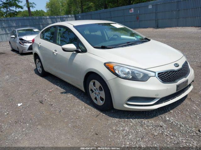  Salvage Kia Forte