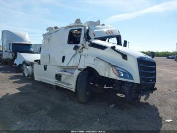  Salvage Freightliner New Cascadia 126
