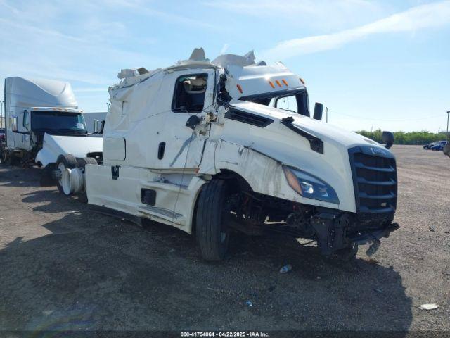  Salvage Freightliner New Cascadia 126