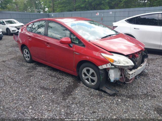  Salvage Toyota Prius