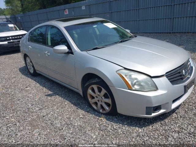  Salvage Nissan Maxima