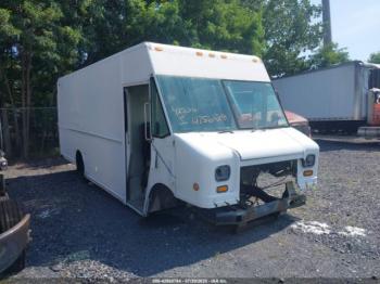  Salvage Workhorse Custom Cha Commercial Chassis