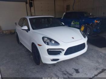  Salvage Porsche Cayenne