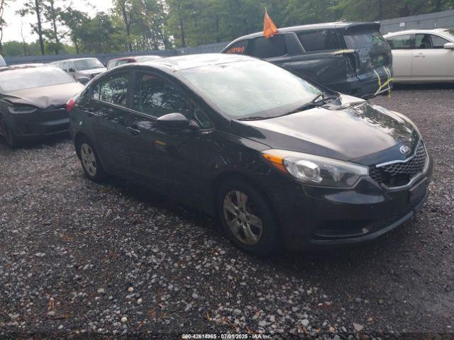  Salvage Kia Forte